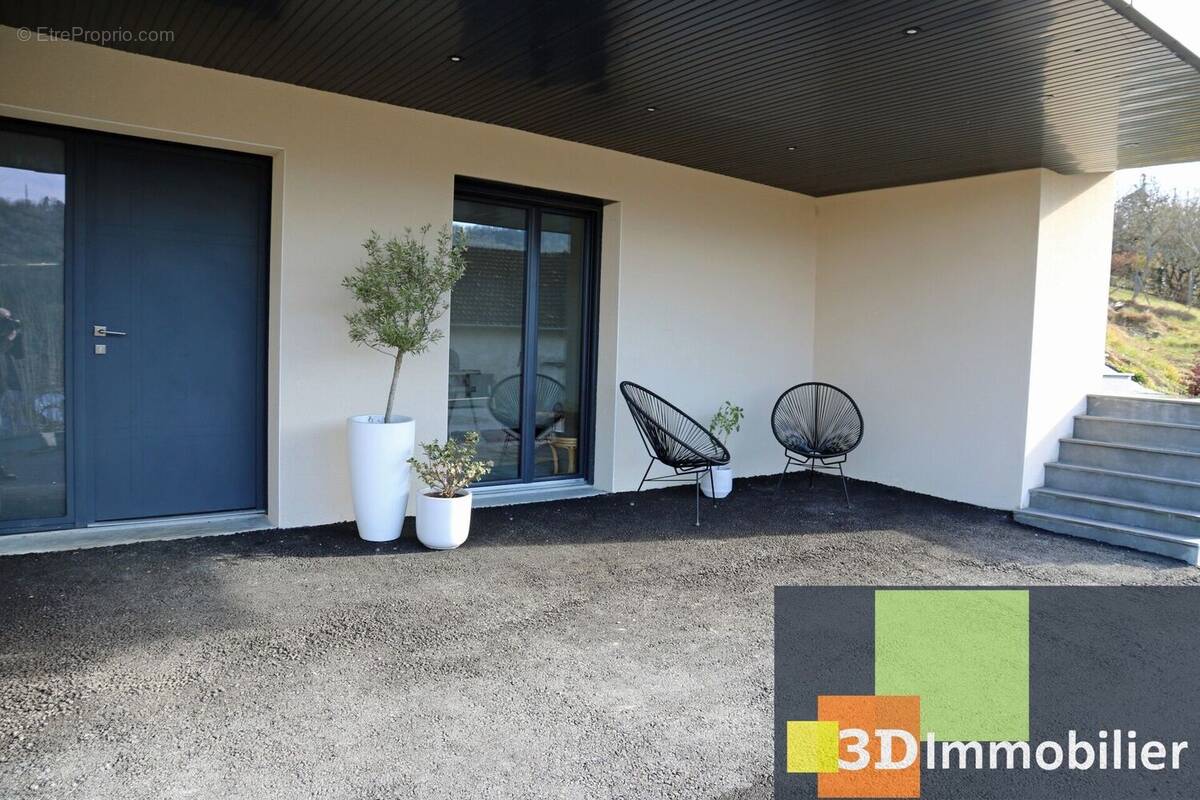 Photo 1 - Maison à LONS-LE-SAUNIER