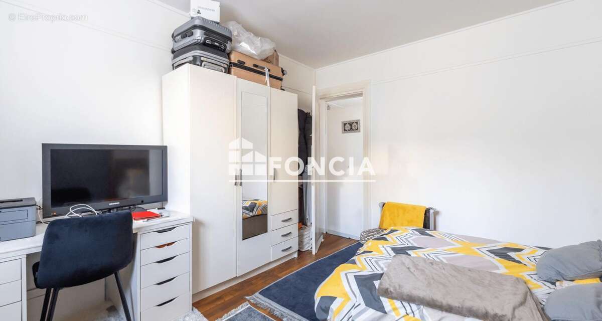 Appartement à PARIS-19E