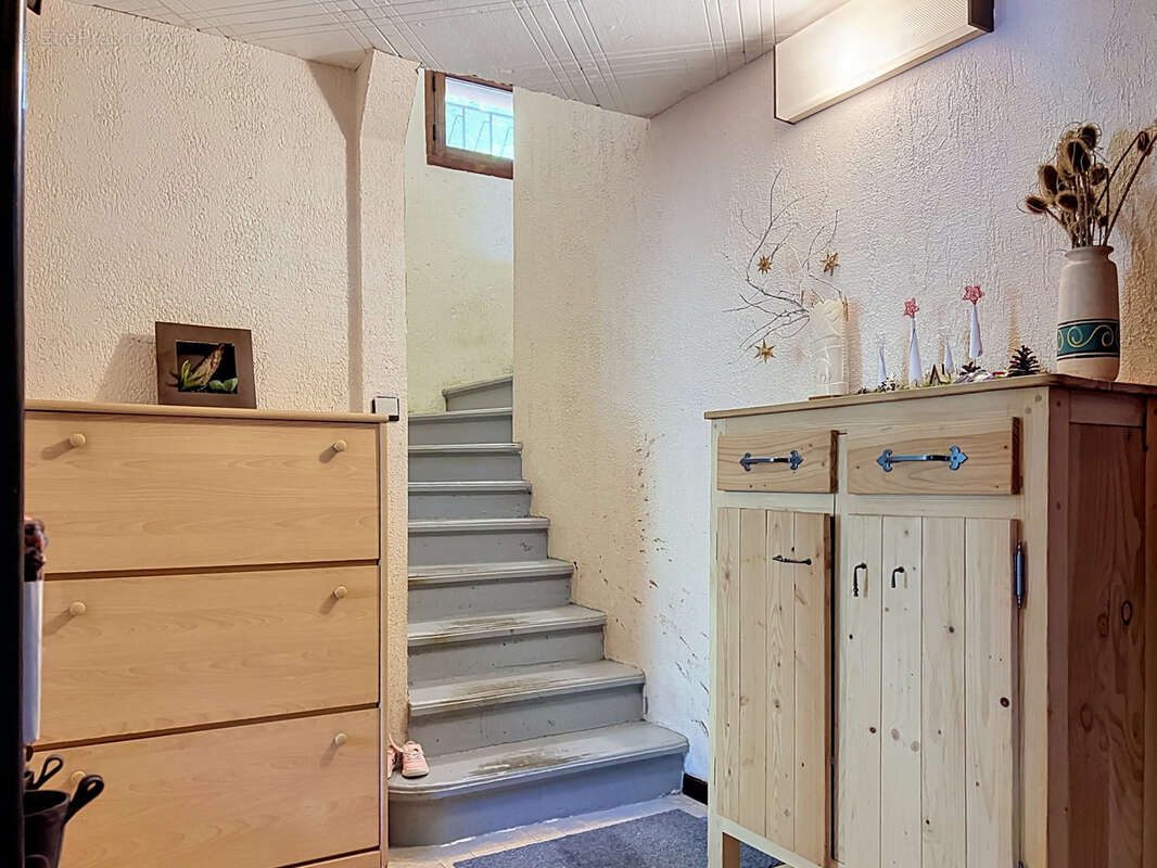 Curienne - Maison - Terrain 1 170 m2 - photo 17