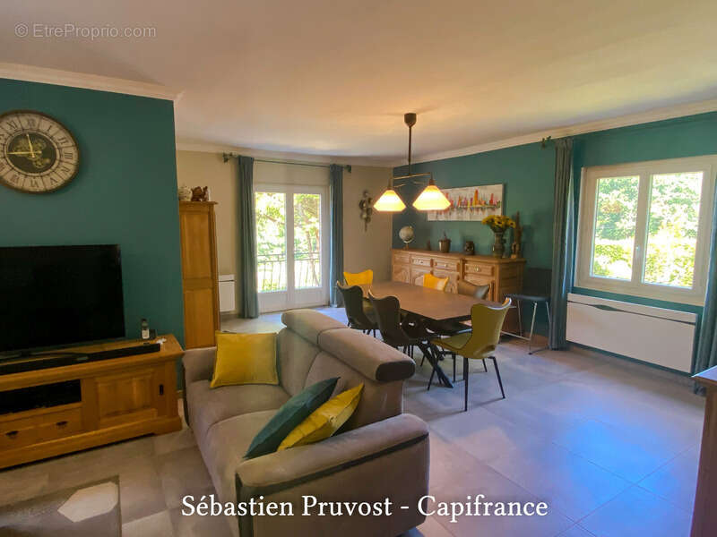Maison à SAINT-PARDOUX-LA-RIVIERE