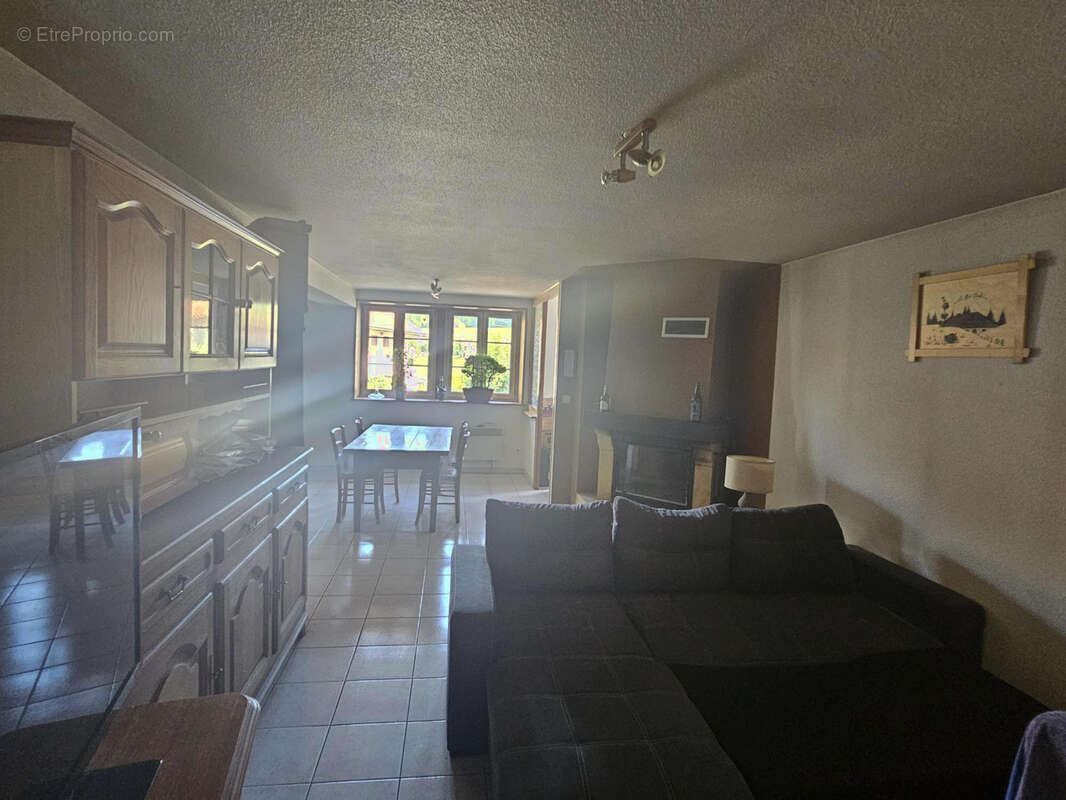 Appartement à FUANS