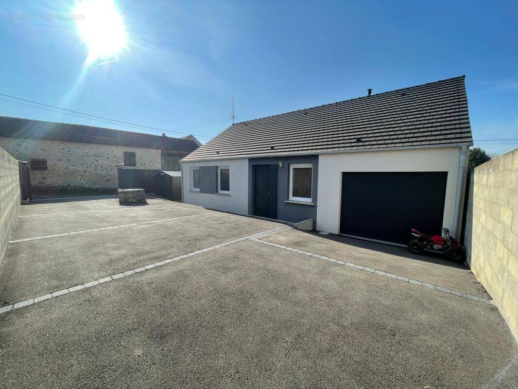 Maison à LIZY-SUR-OURCQ