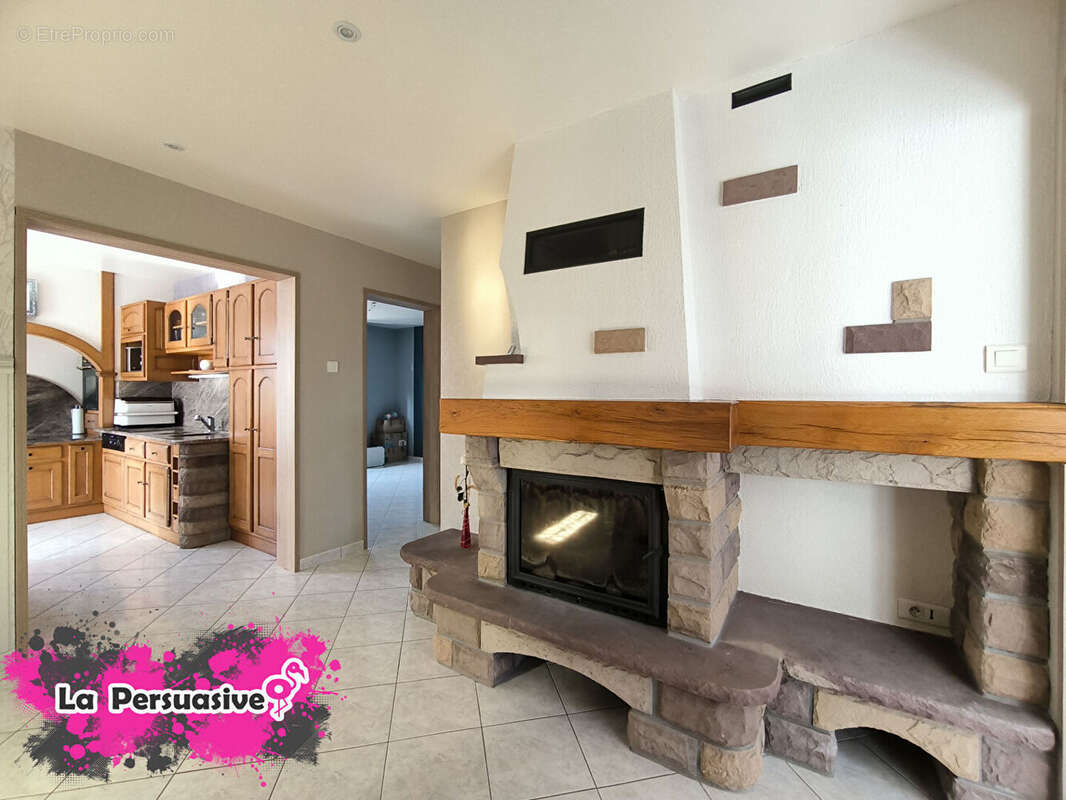 Maison à FOUGEROLLES