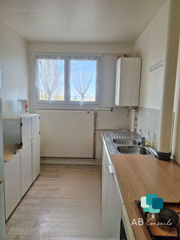 Appartement à SAINT-ETIENNE-DU-ROUVRAY