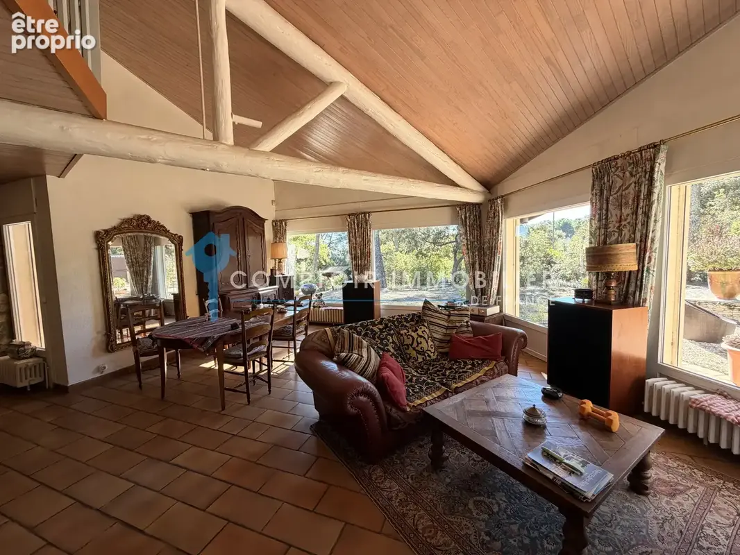 En exclusivité, Boissières sur 5300 m2 de terrain environ, villa d'architecte de 160 m2 3 chambres, Piscine co - photo 7
