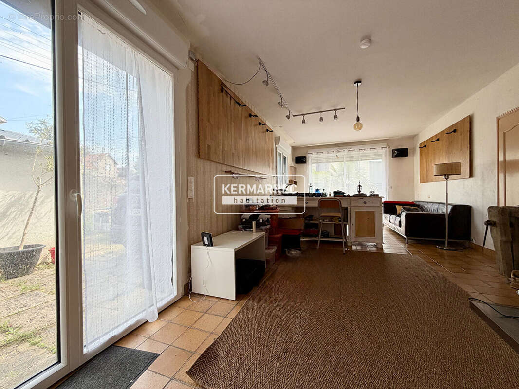 Villès Martin - Maison - 220m² - photo 10