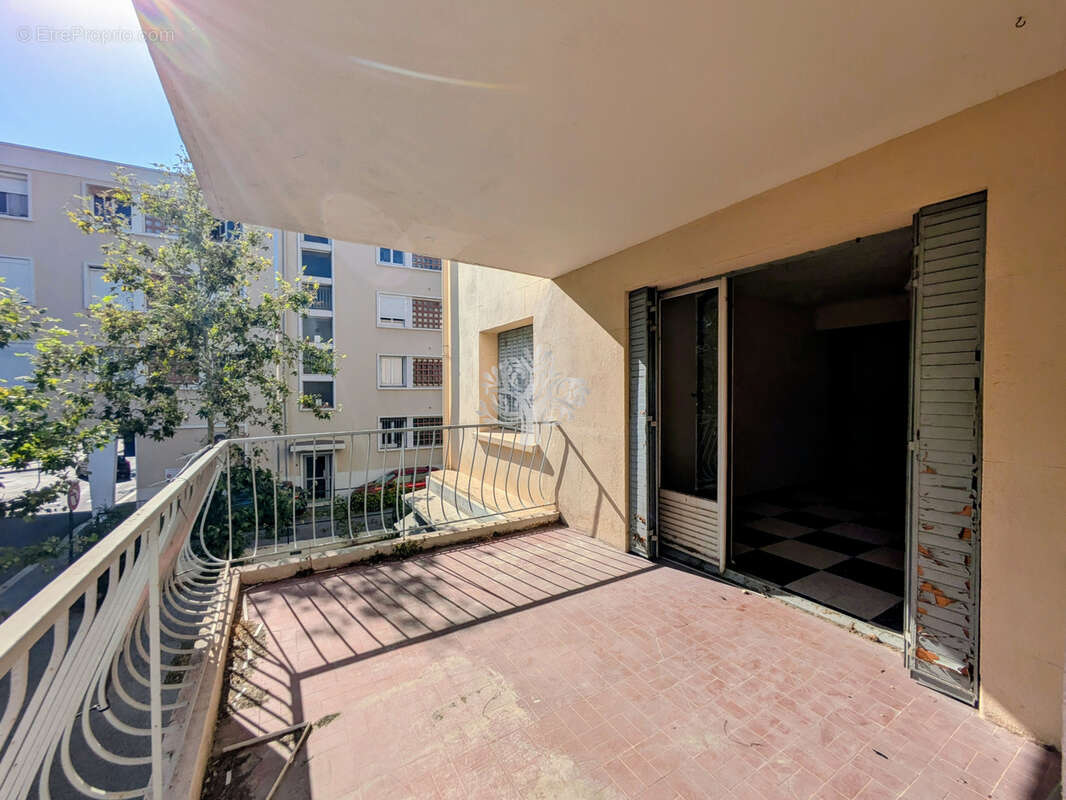 Appartement à SIX-FOURS-LES-PLAGES