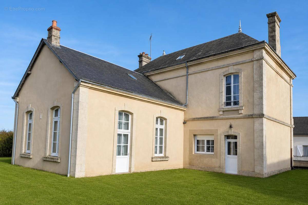 Maison à ORIGNY-LE-ROUX