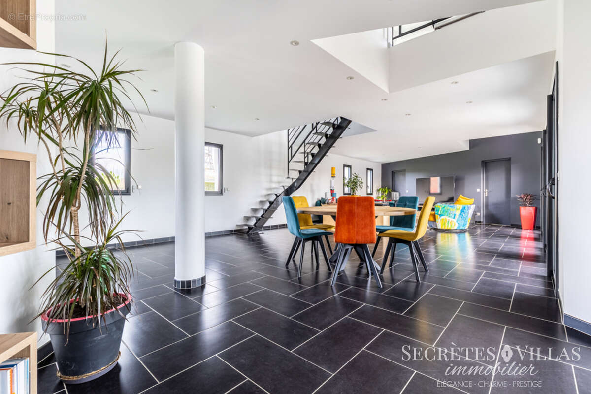 Maison à CARIGNAN-DE-BORDEAUX