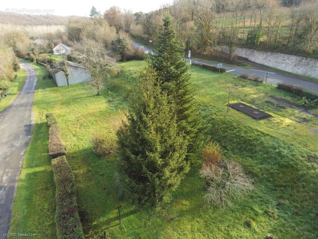Maison à NANTEUIL-EN-VALLEE