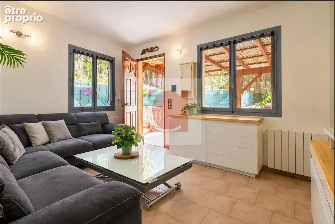 Maison plain pied, 3pièces + 2chalets + stationnements+ jardin 300M² - photo 3