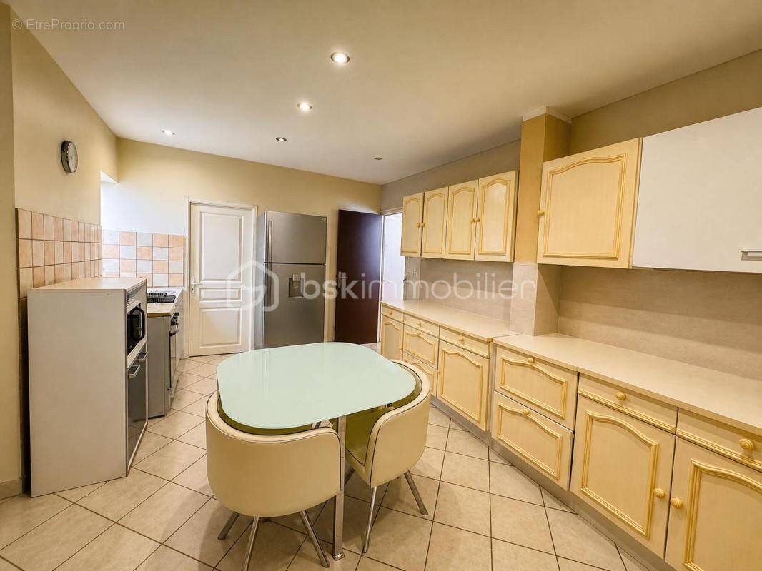 Appartement à APPOIGNY
