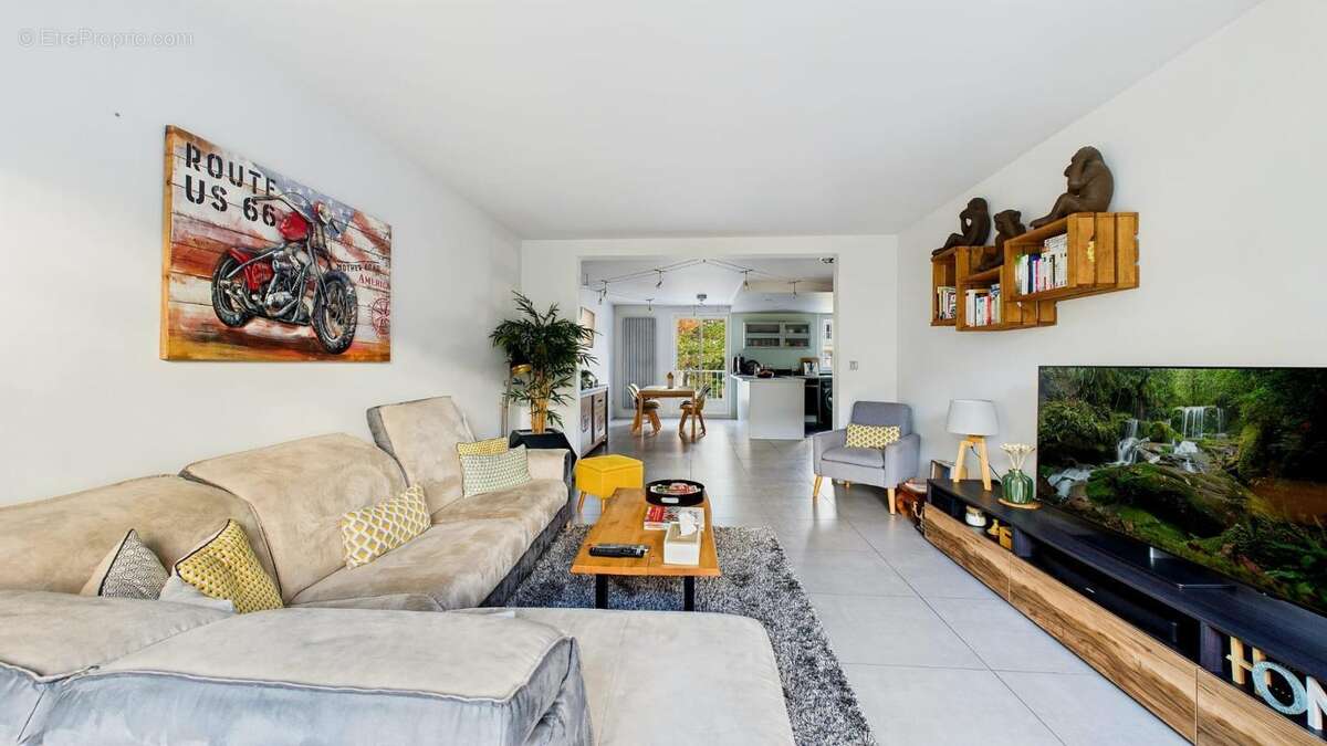 Appartement à GUILHERAND-GRANGES