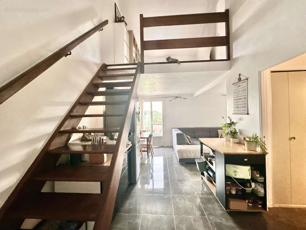 Appartement à PEYMEINADE