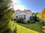 Maison à BAILLY-ROMAINVILLIERS