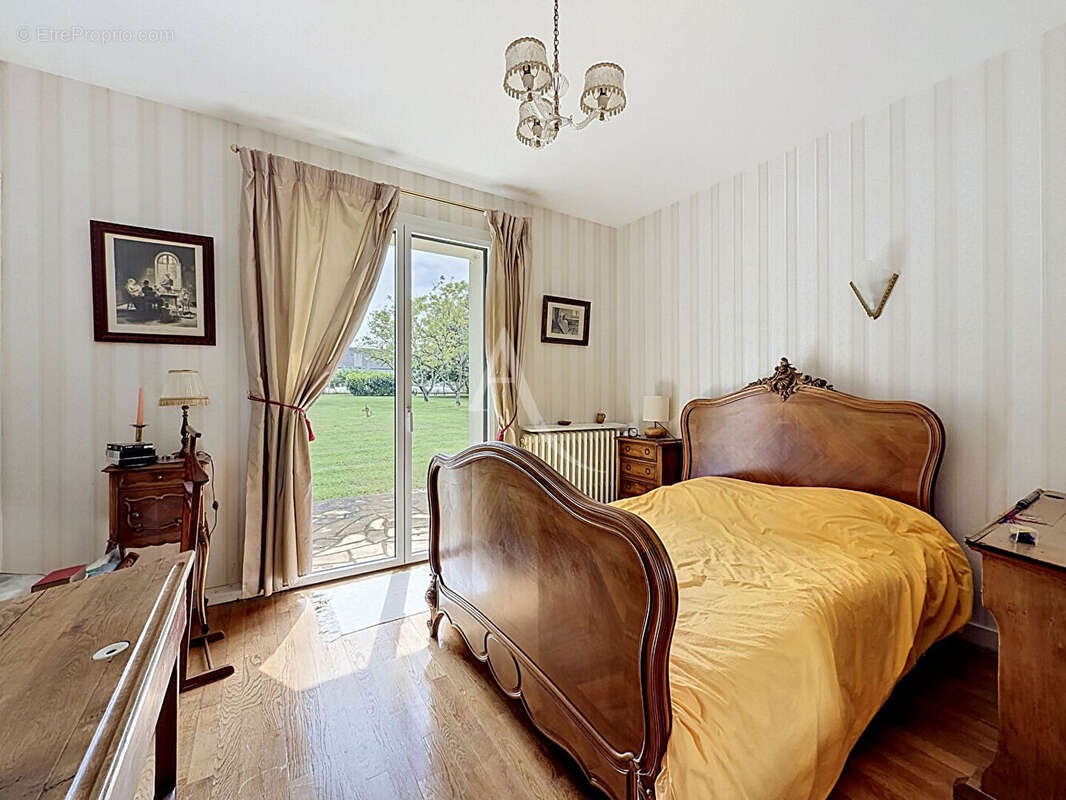 Maison à BRISSAC-QUINCE