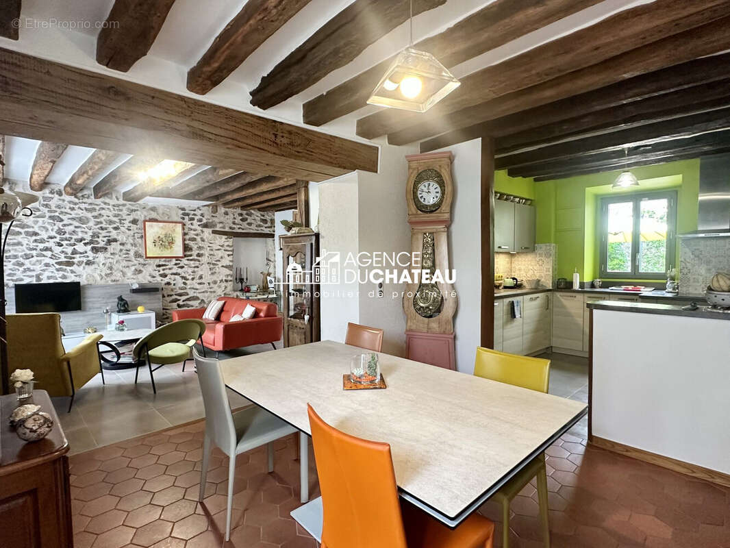 Maison 93 m² à Nandy  - photo 6