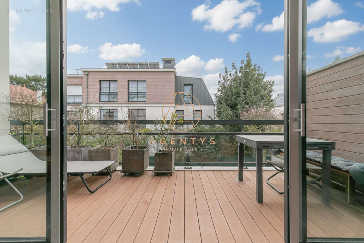 Appartement à SAINT-MAUR-DES-FOSSES