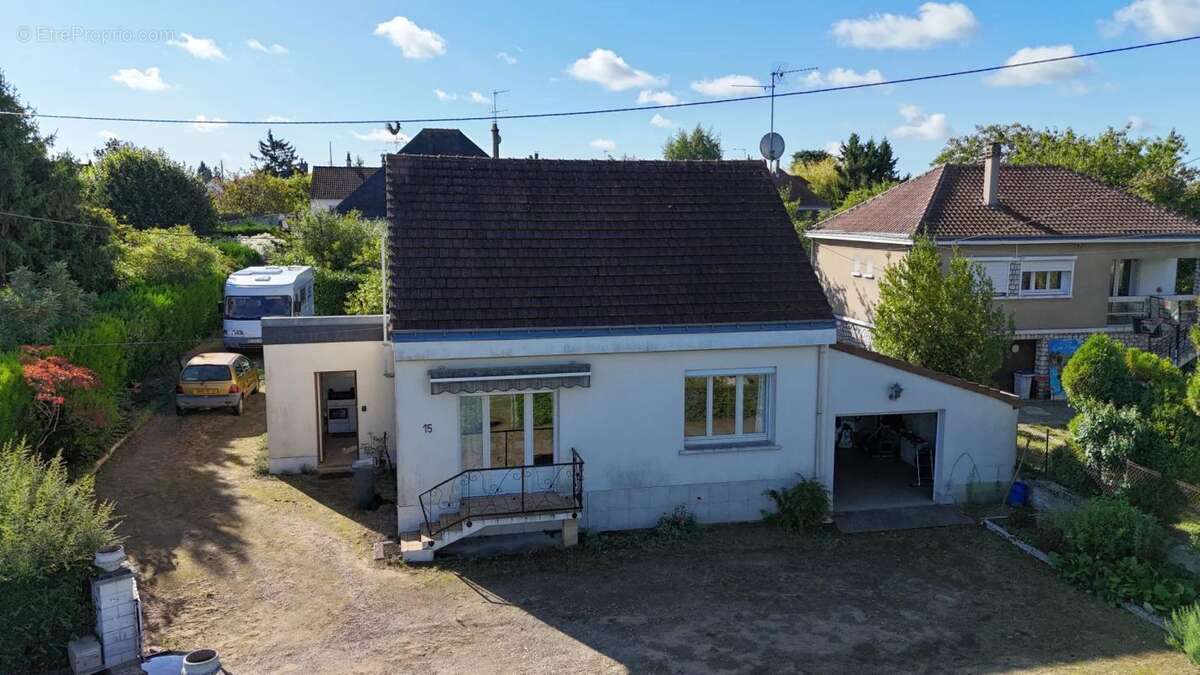 Maison à MONTLOUIS-SUR-LOIRE