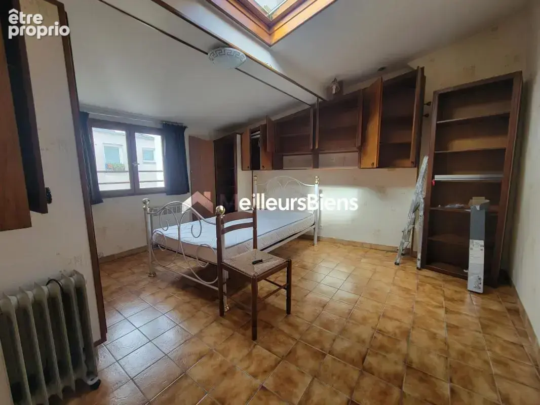 T1 de 24,35 m² au 5e étage à Paris 75003 avec cuisine séparée - photo 8