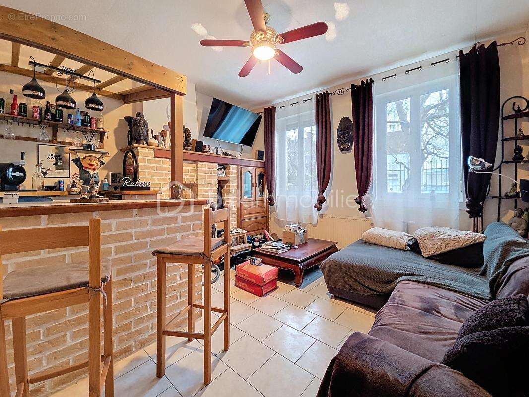 Maison à MONTIGNY-EN-GOHELLE