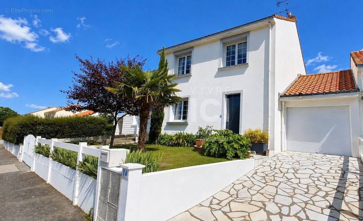 Maison à PAIMBOEUF