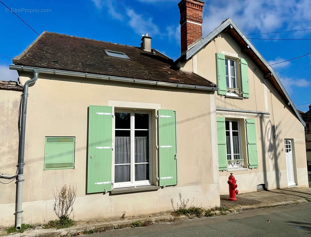 Maison à SAMOIS-SUR-SEINE