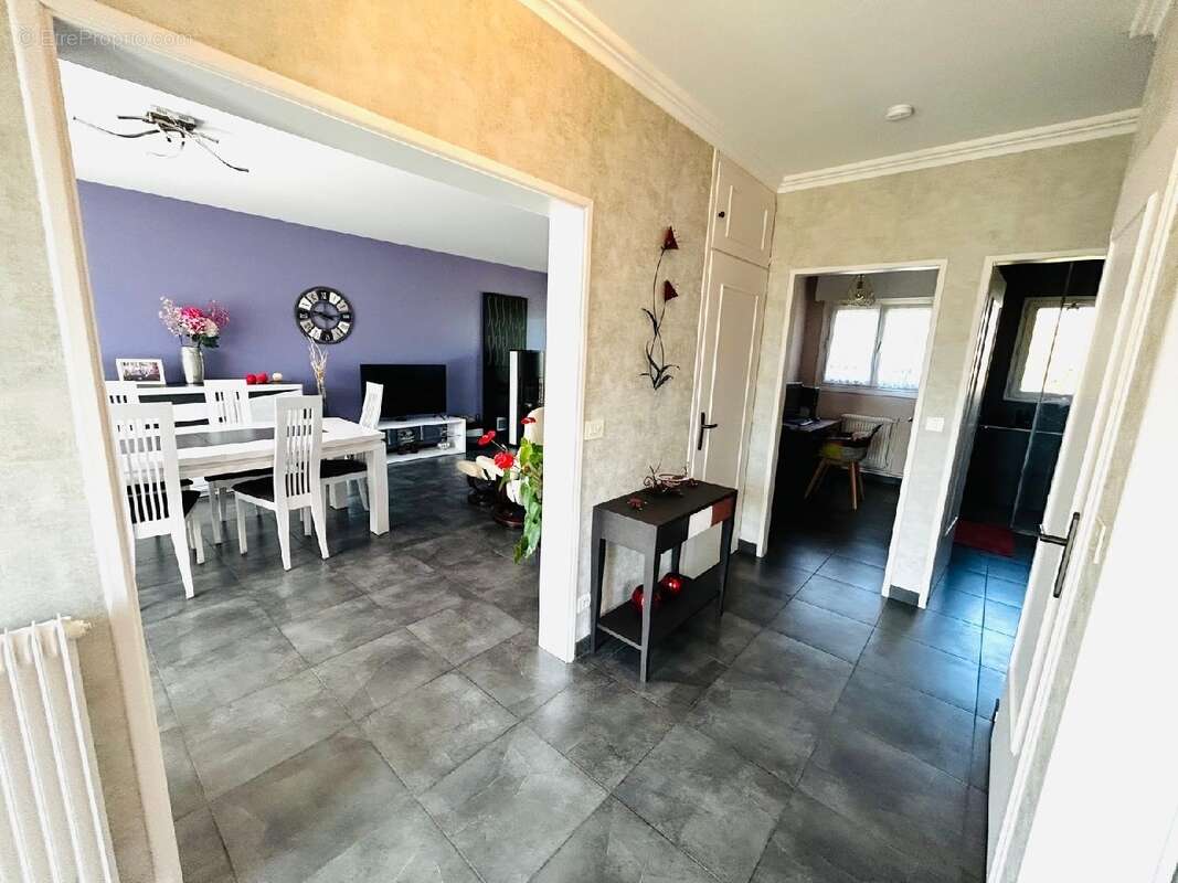 Maison 137 m² à Bruay-La-Buissiere  - photo 4
