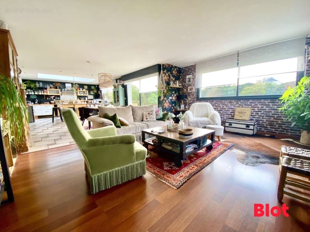 Maison à MONTAUBAN-DE-BRETAGNE