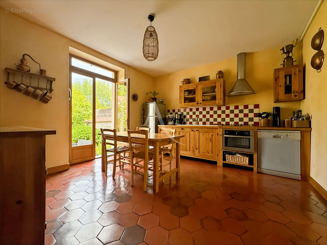 Maison à MORIGNY-CHAMPIGNY