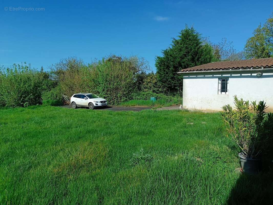 Maison de campagne proche de la vallée de la Lizonne - photo 19