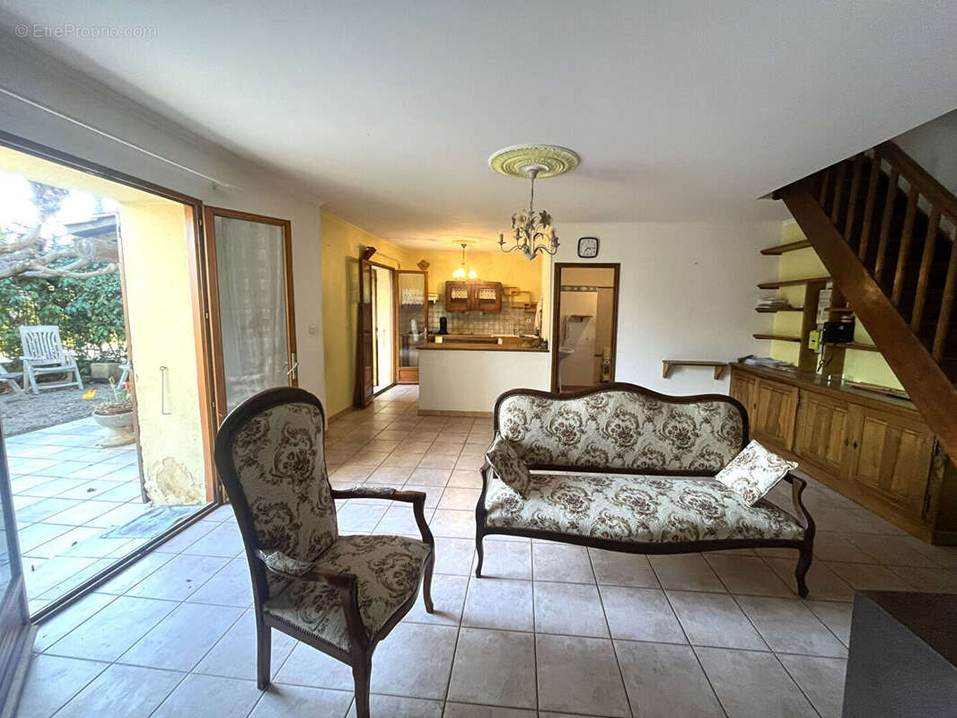 Maison à SARRIANS