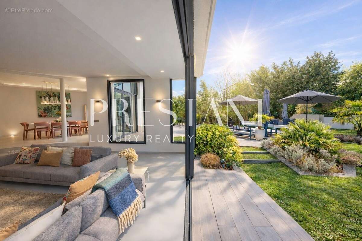 Maison à GARCHES