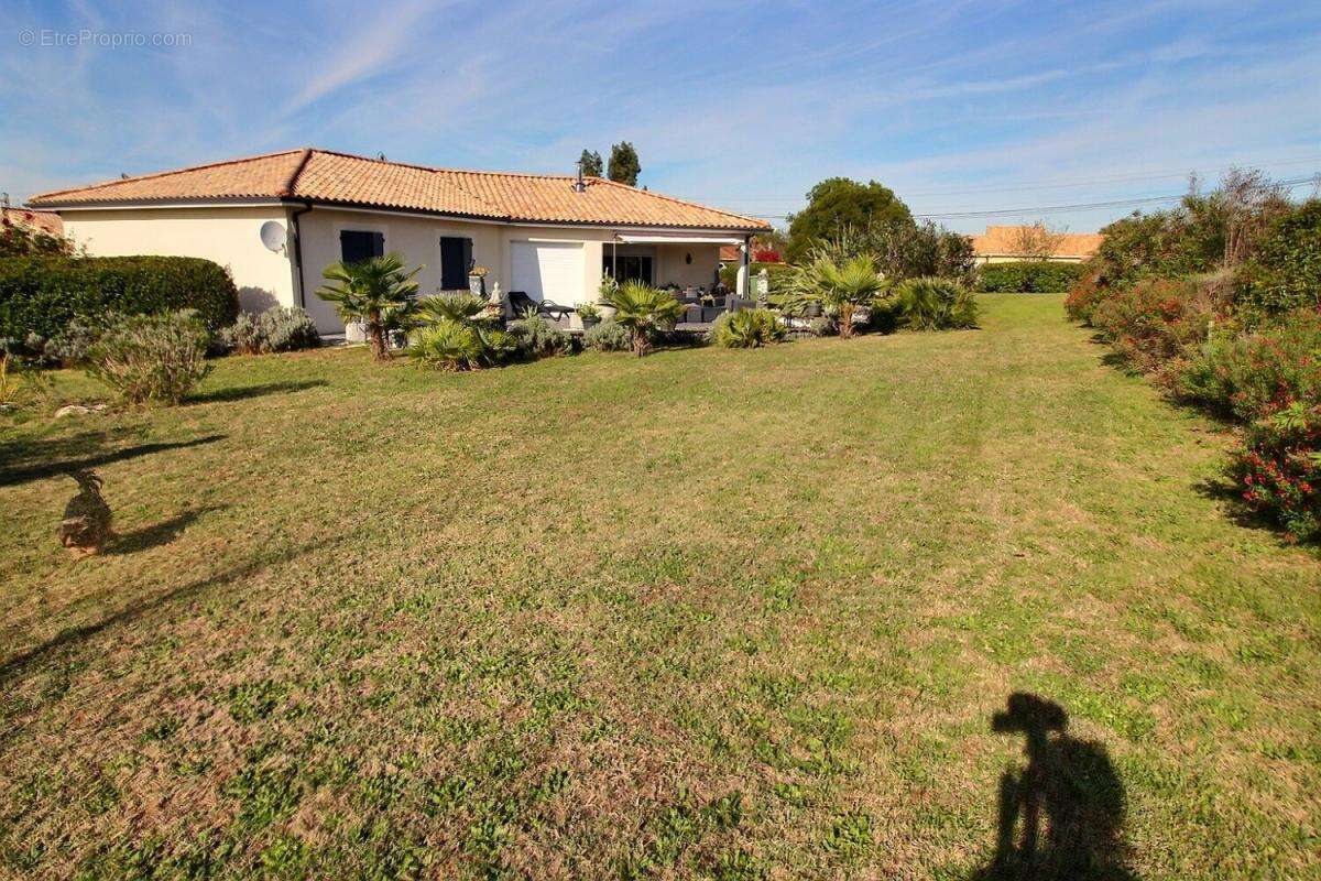 Maison à VILLEFRANCHE-DE-LONCHAT