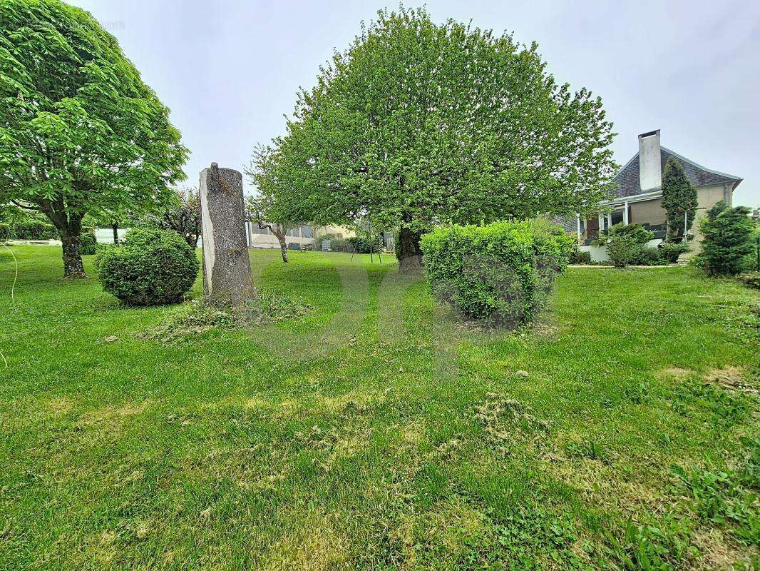 Maison à BEAUREGARD-DE-TERRASSON