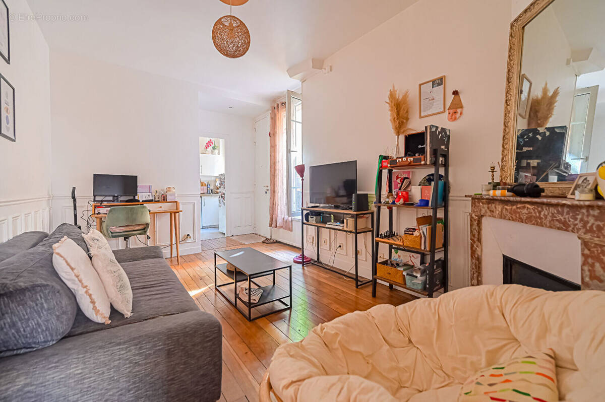Appartement à PARIS-18E