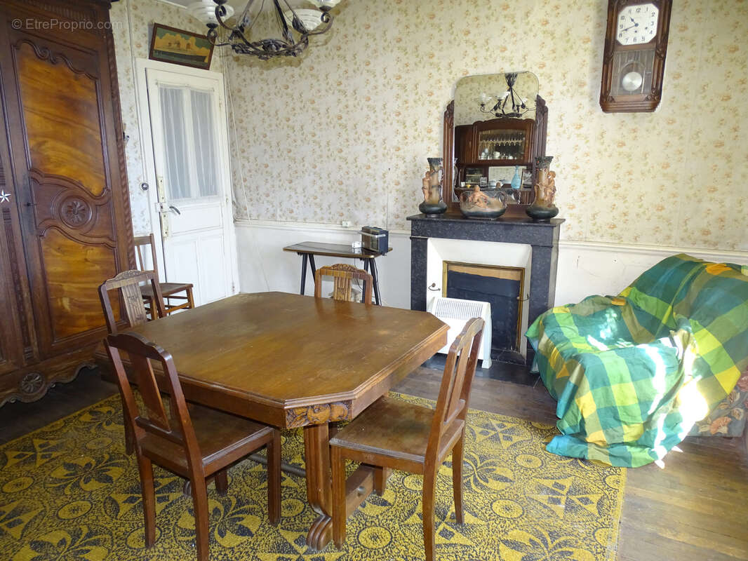 Maison à PLAINES-SAINT-LANGE