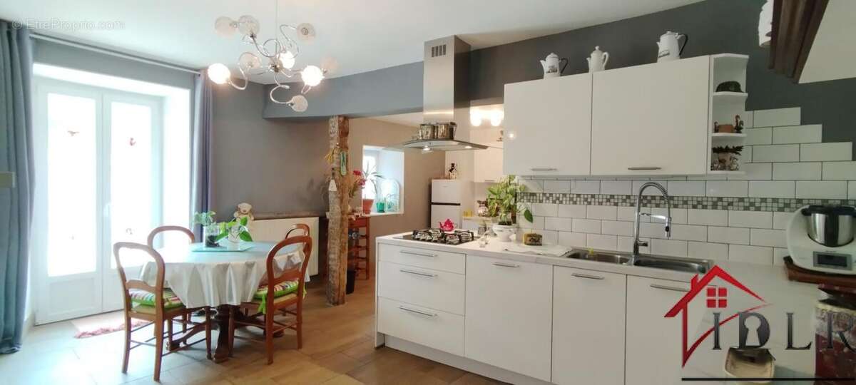 Maison à VAL-DE-MEUSE