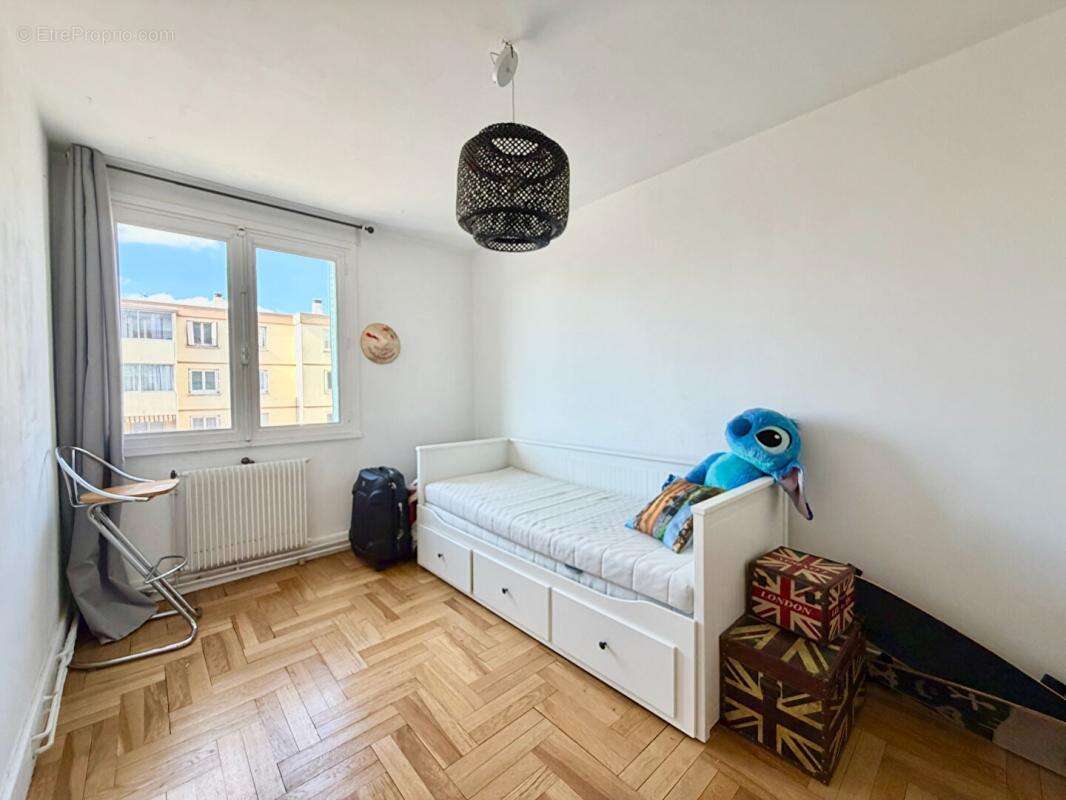 Appartement à LYON-8E