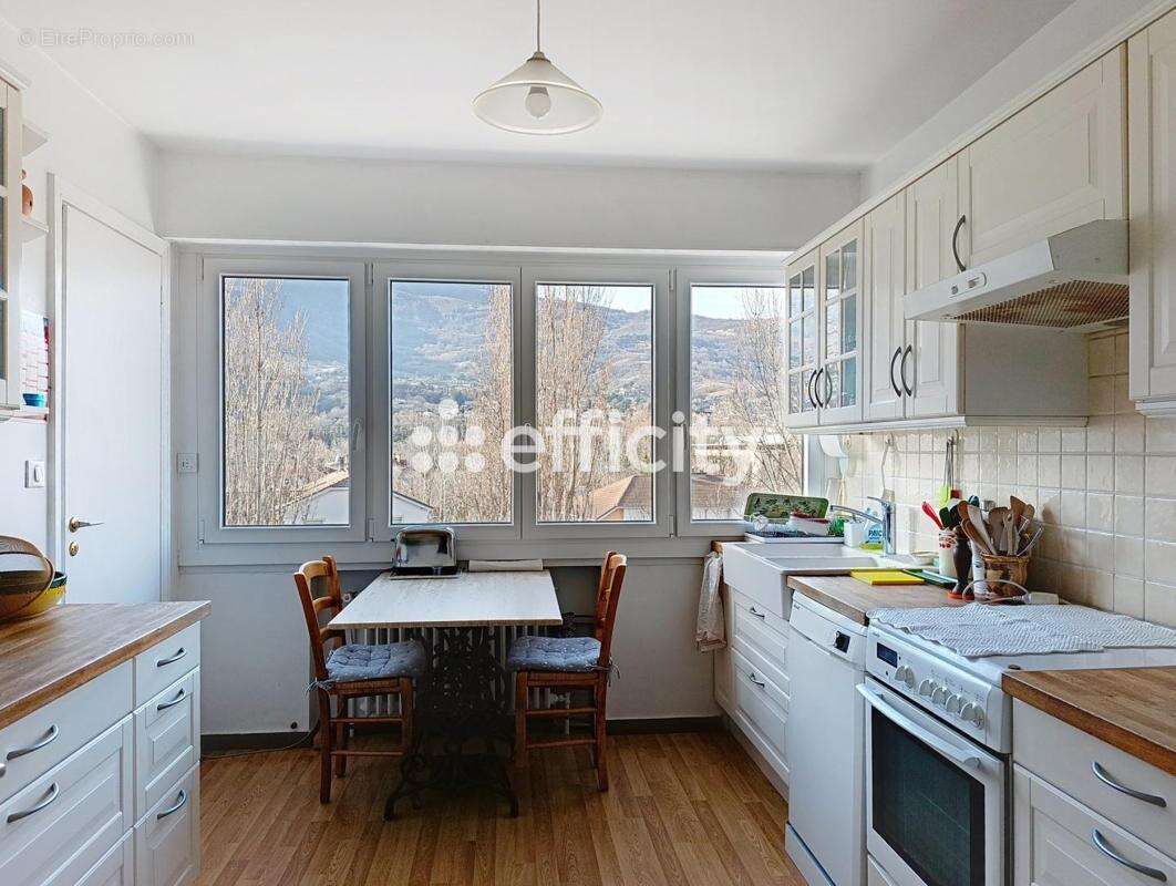 Appartement à ECHIROLLES