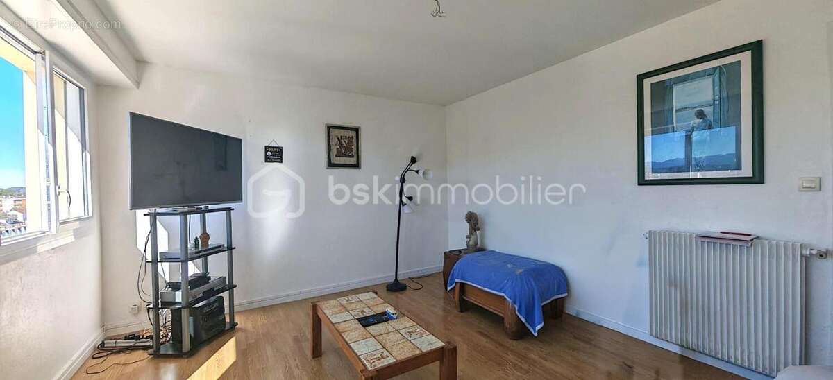 Appartement à BILLERE