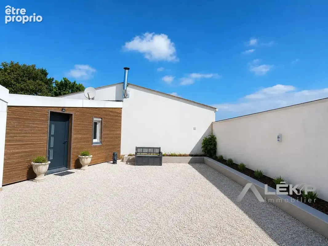Maison 8 pièces 250 m² à vendre à Challans (85300) - photo 5