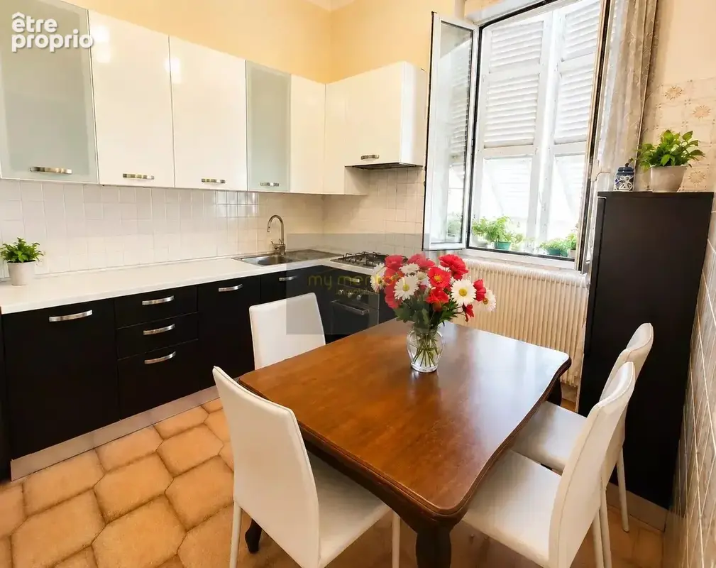 MENTON CENTRE ;  Appartement Bourgeois Front de mer - photo 6
