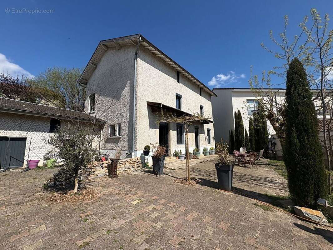 Maison à TIGNIEU-JAMEYZIEU