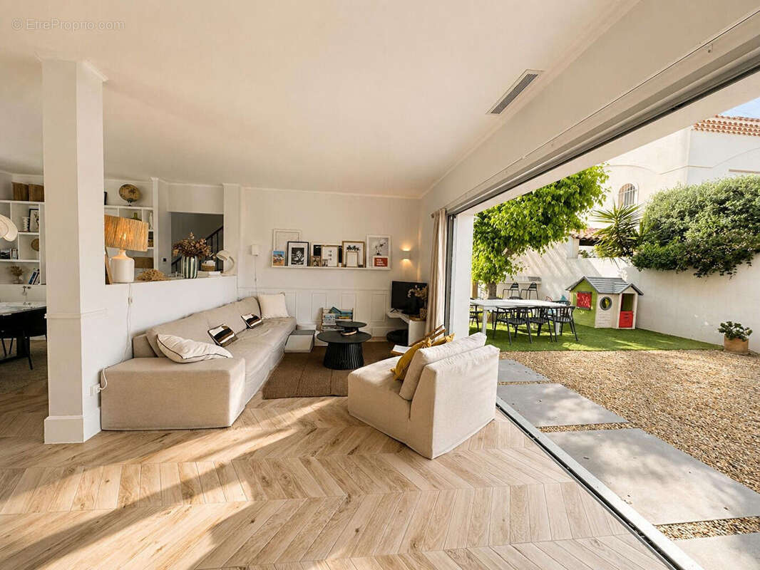 Maison à BEZIERS