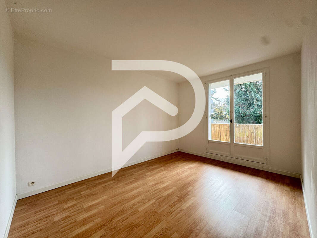 Appartement à MAURECOURT