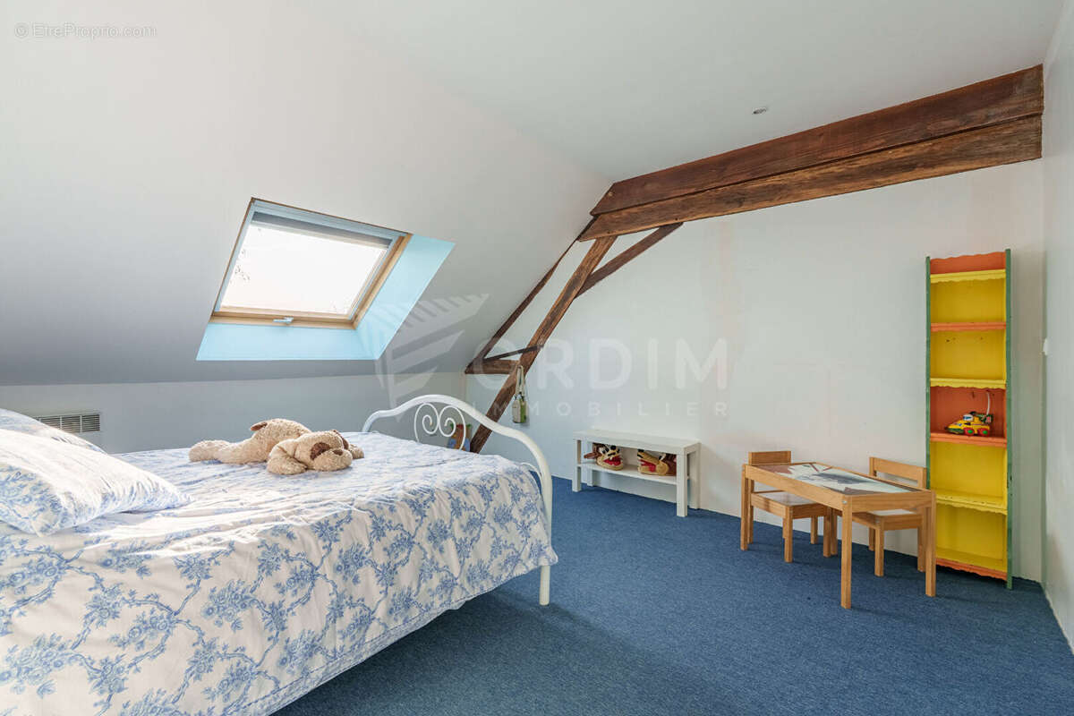 Maison à EGRISELLES-LE-BOCAGE