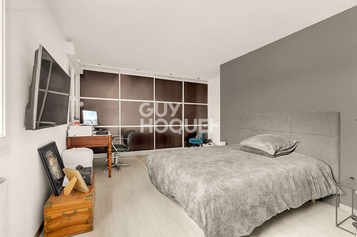 Maison à LA MAGDELAINE-SUR-TARN