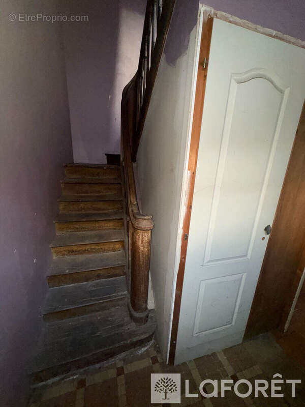 Appartement à MOULINS-LA-MARCHE