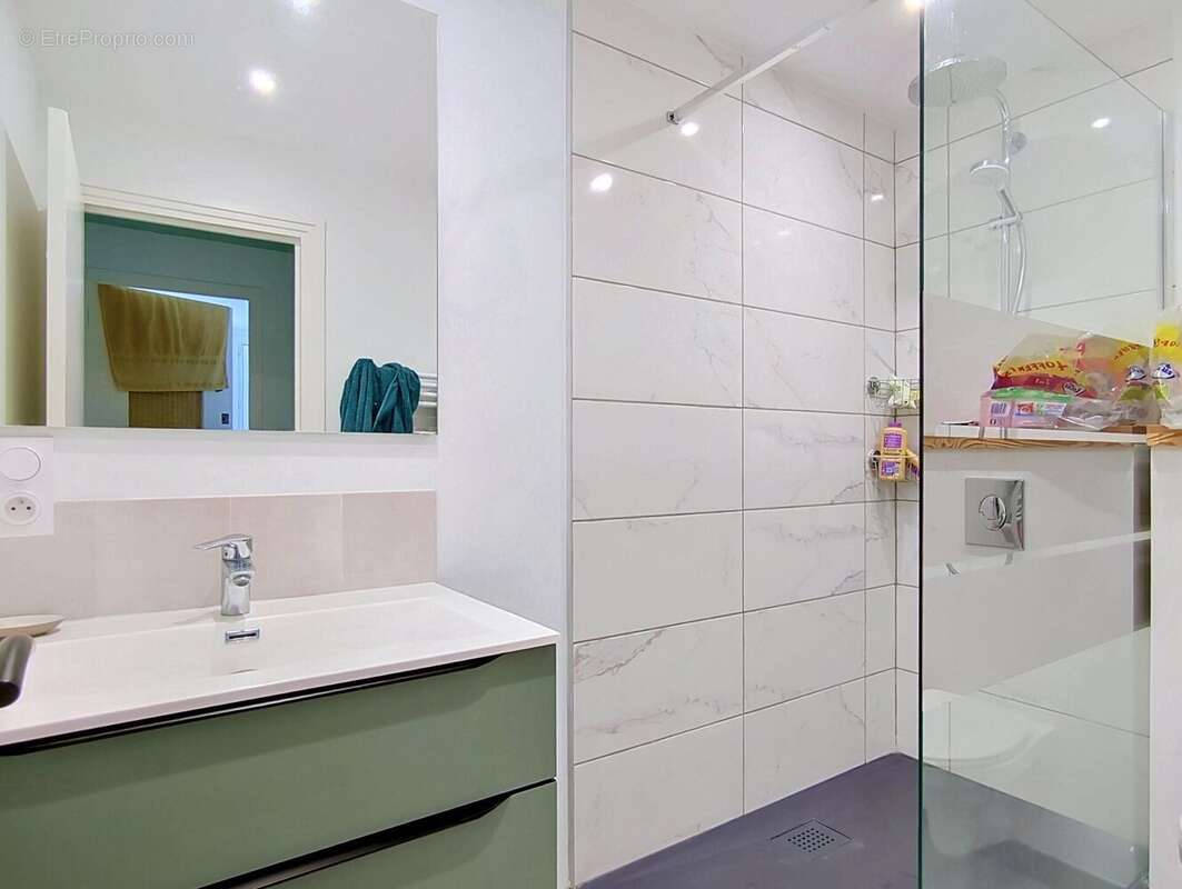Photo 9 - Appartement à SAINT-MARTIN-D'HERES